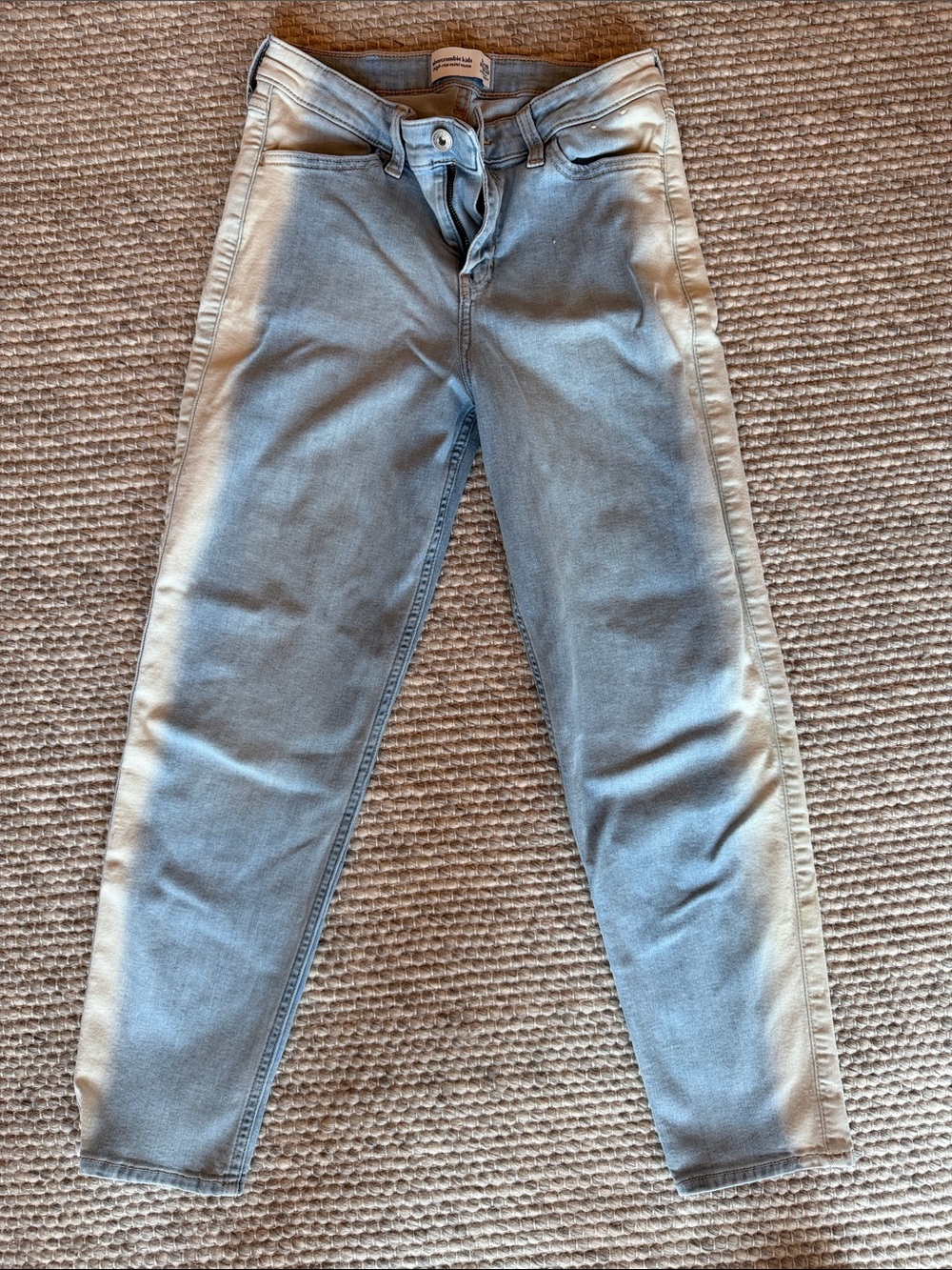 abercrombie kids light blue high-rise, mini Mom jeans